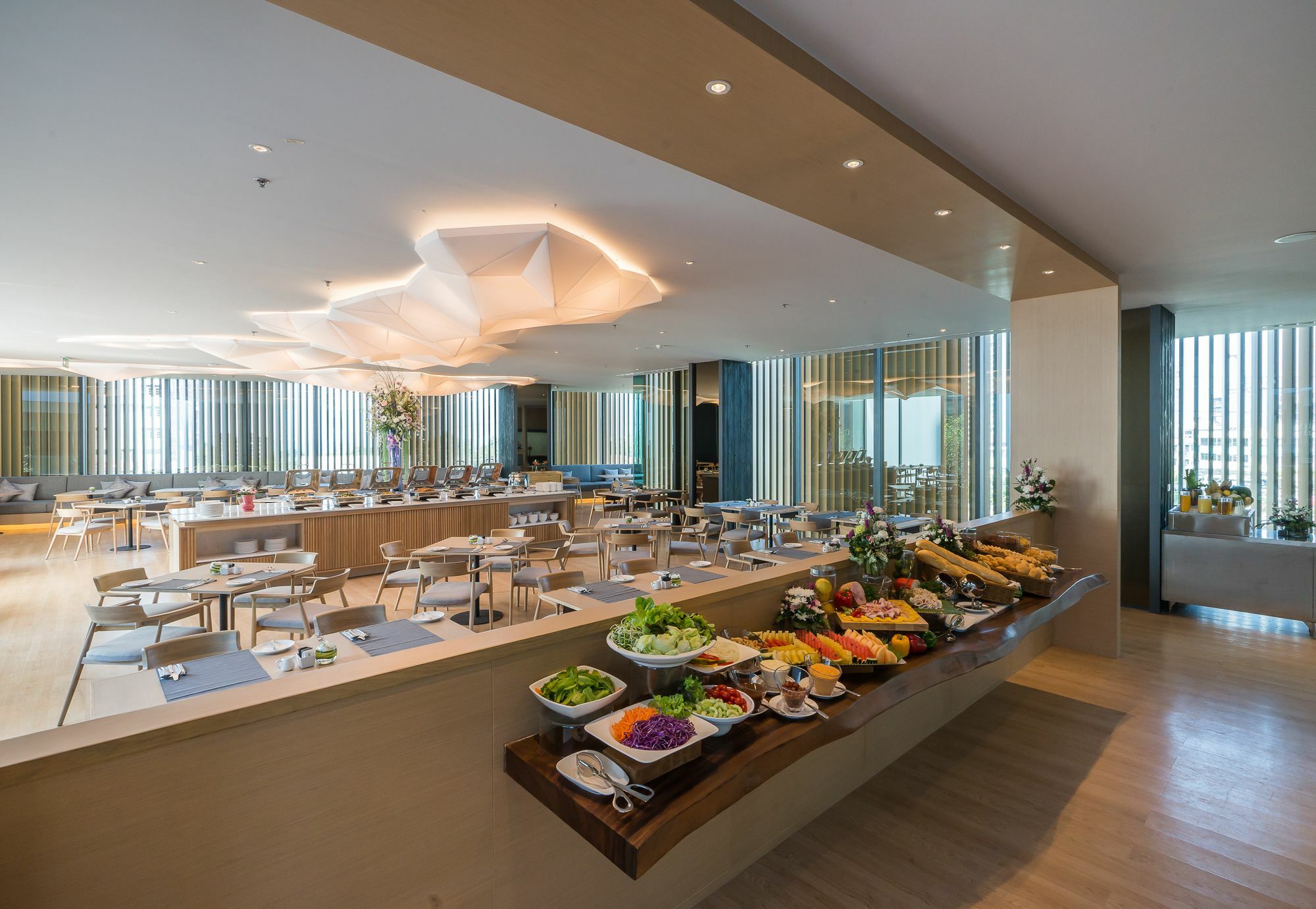 Arize Hotel Sri Racha Si Racha Esterno foto