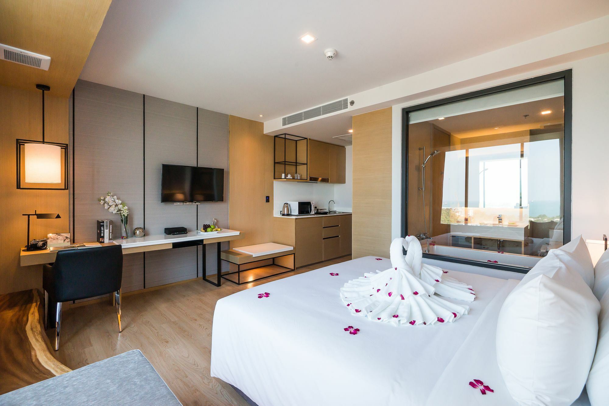 Arize Hotel Sri Racha Si Racha Esterno foto