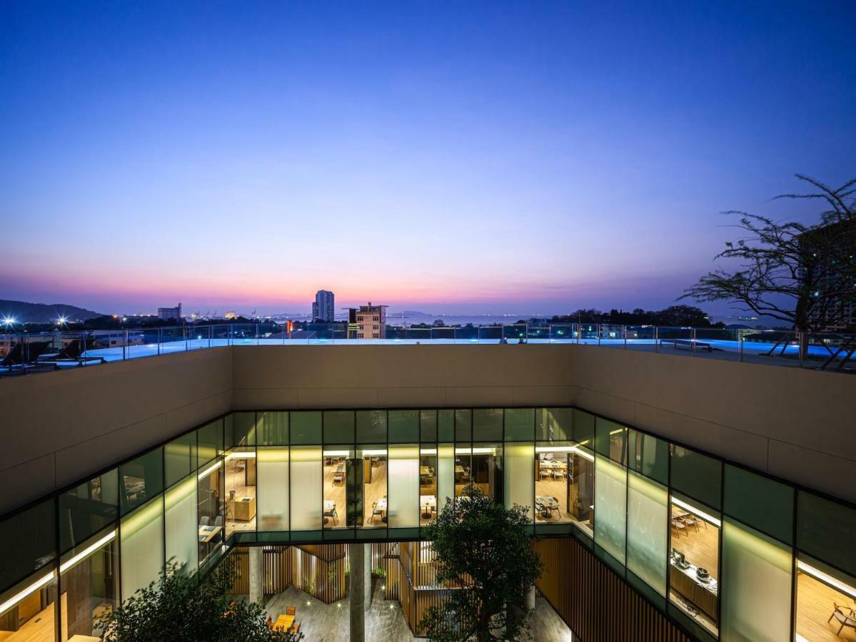 Arize Hotel Sri Racha Si Racha Esterno foto